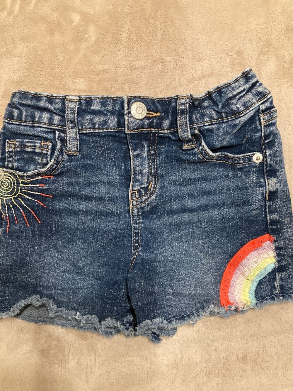 Cat & Jack Girls Denim Jean Shorts Cute Graphics Size S (6/6X) Like New!